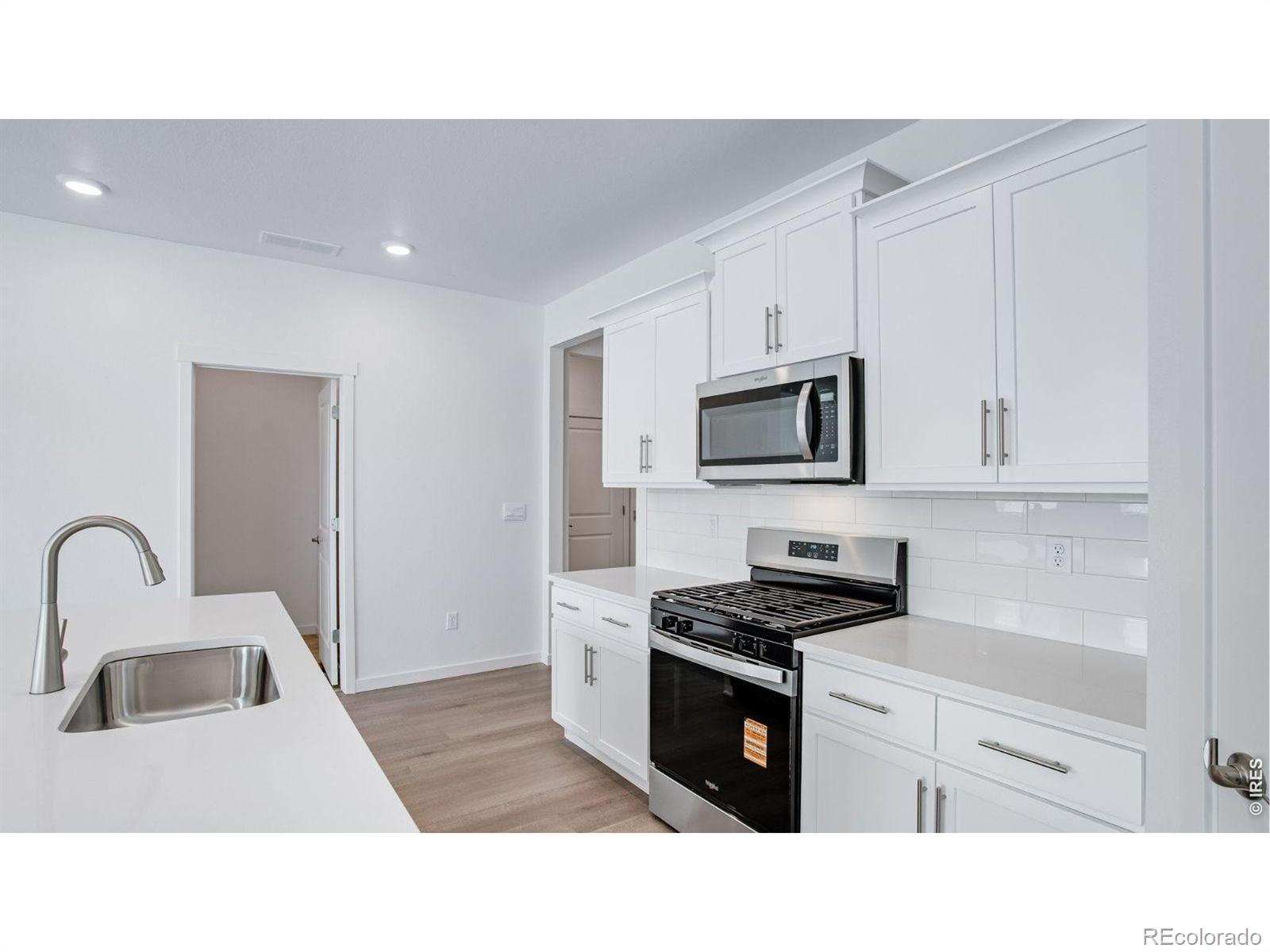 MLS Image #15 for 1715  knobby pine drive,fort collins, Colorado