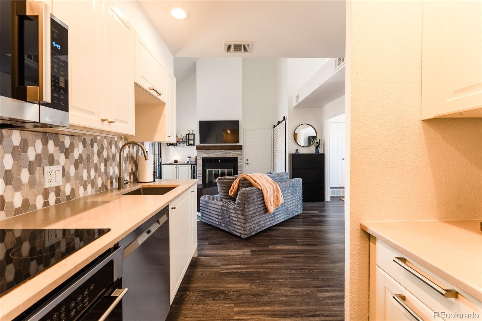 MLS Image #10 for 4880 e kentucky avenue f,denver, Colorado