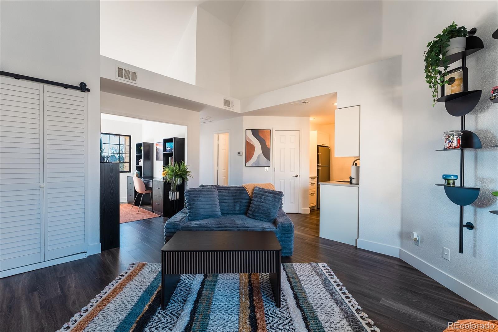 MLS Image #4 for 4880 e kentucky avenue f,denver, Colorado