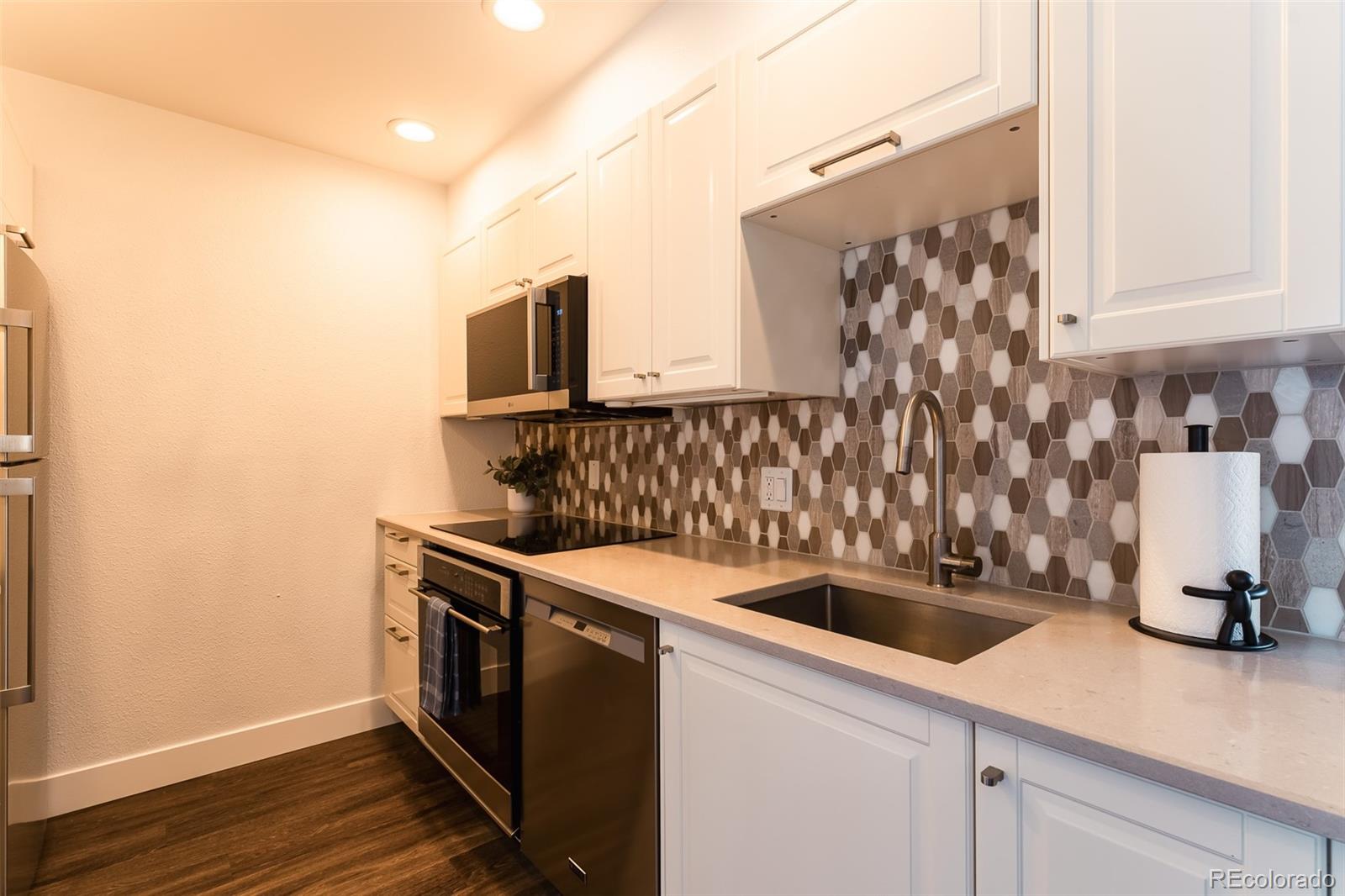 MLS Image #8 for 4880 e kentucky avenue f,denver, Colorado