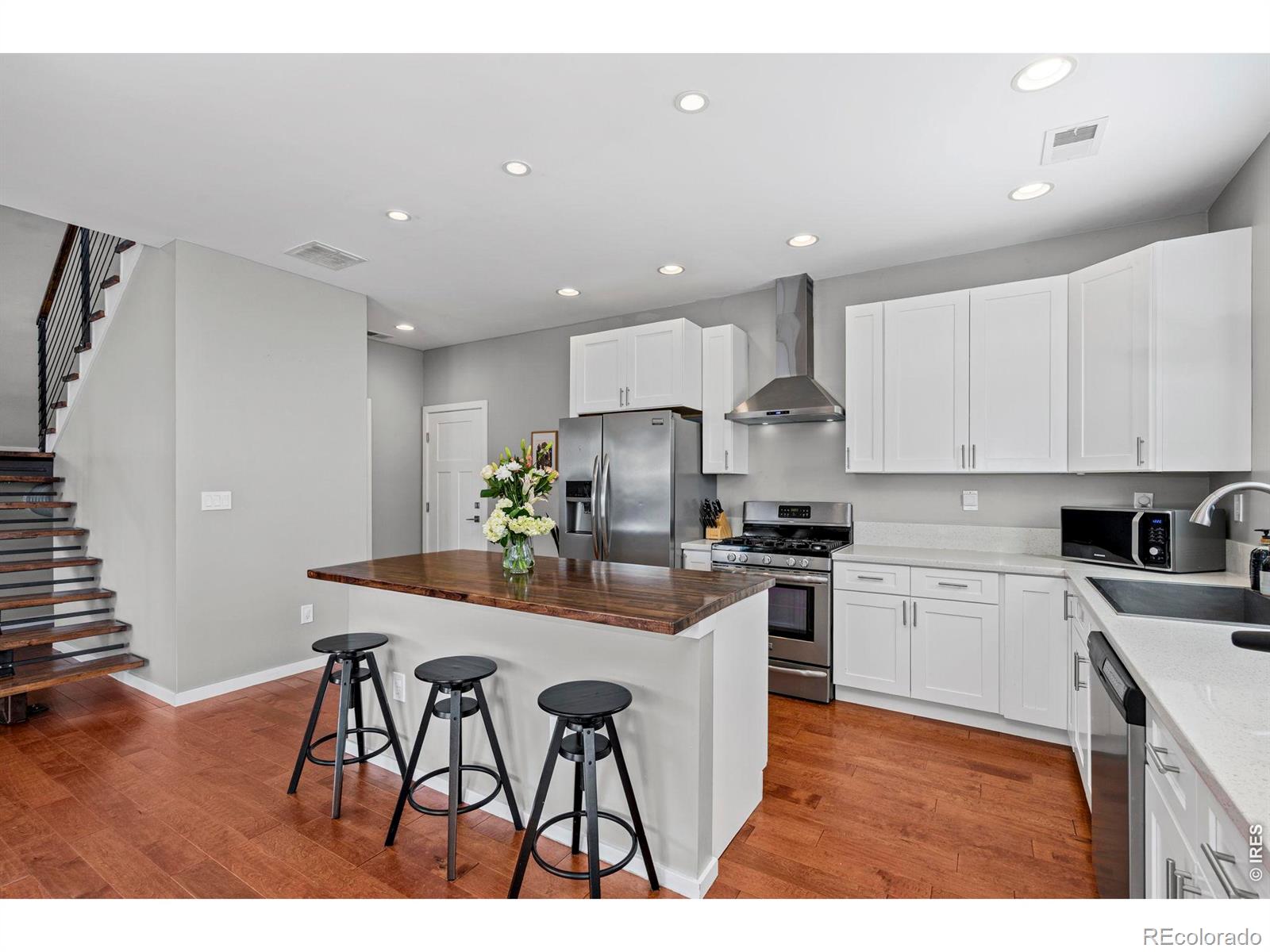 MLS Image #10 for 838 e myrtle street,fort collins, Colorado