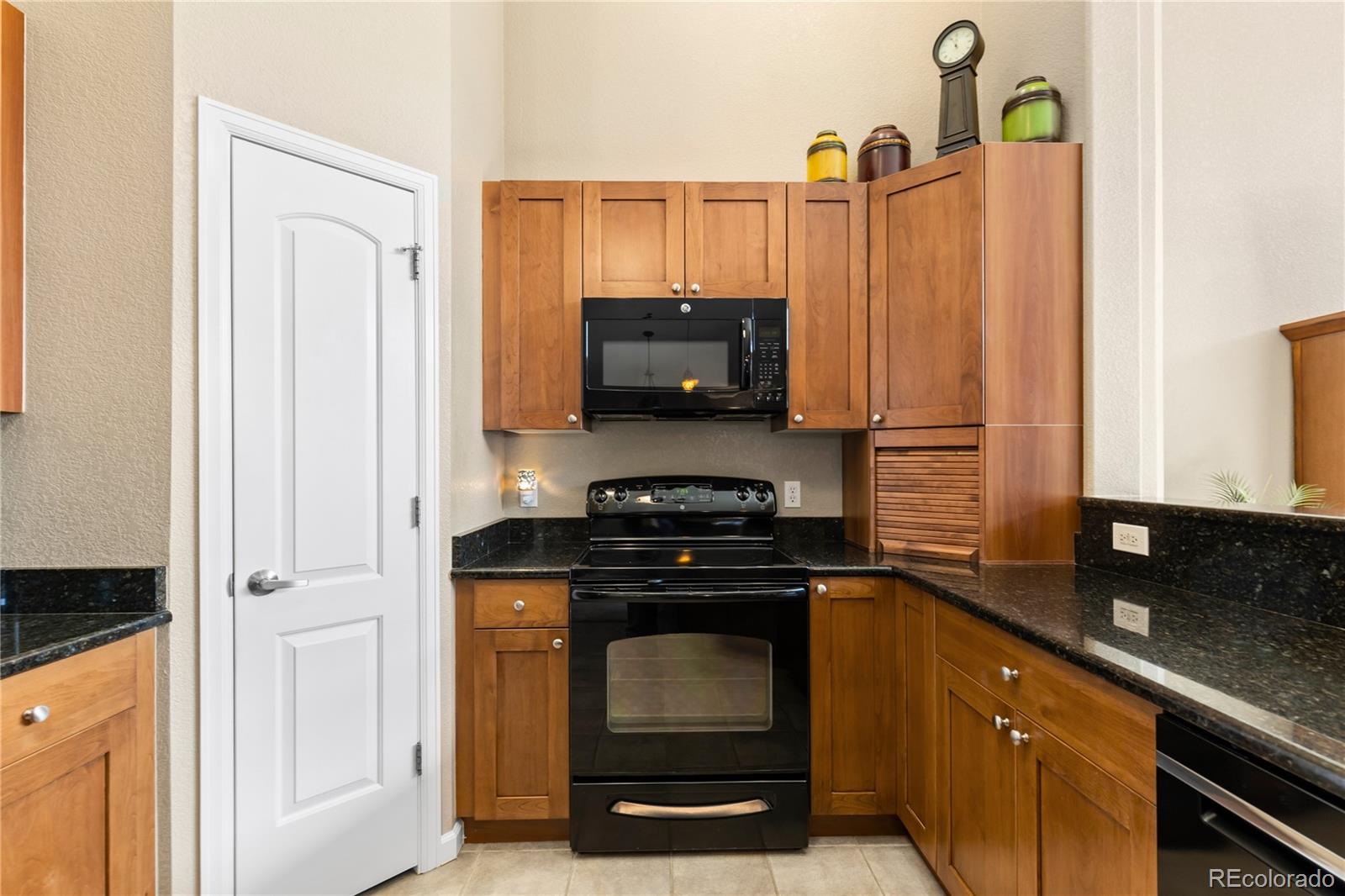 MLS Image #17 for 8614  gold peak drive,highlands ranch, Colorado