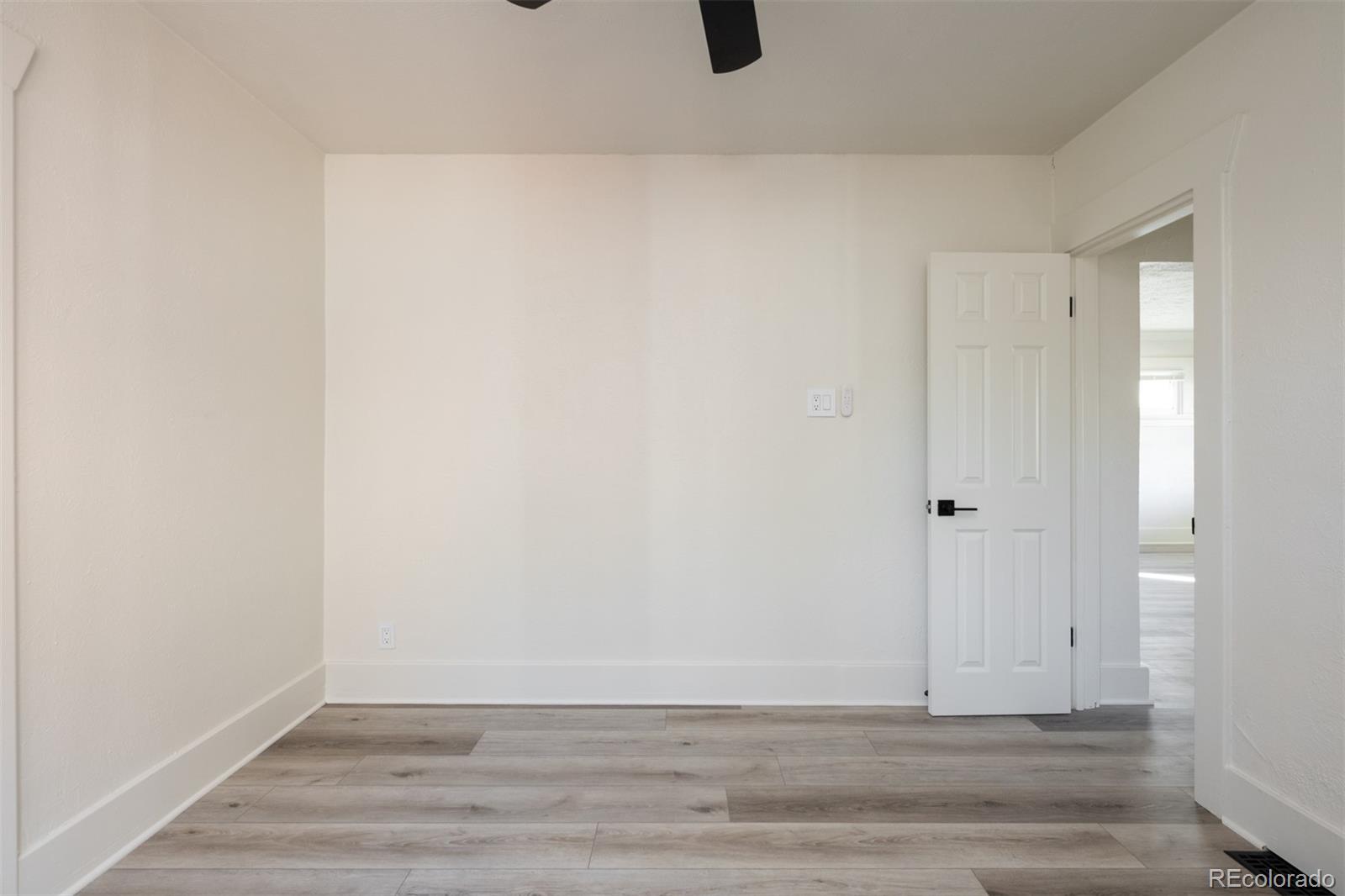 MLS Image #17 for 2056 s lincoln street,denver, Colorado