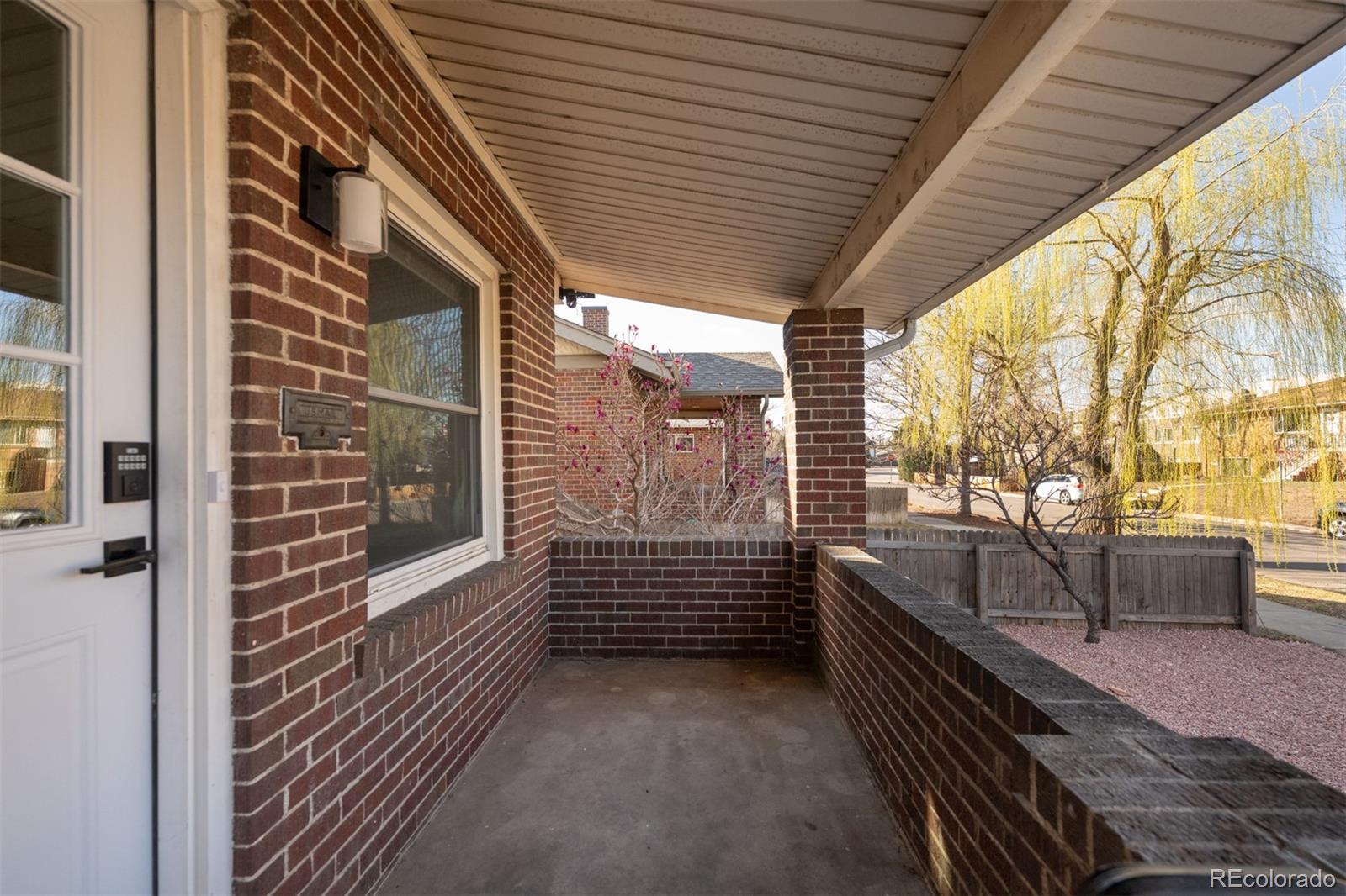 MLS Image #5 for 2056 s lincoln street,denver, Colorado
