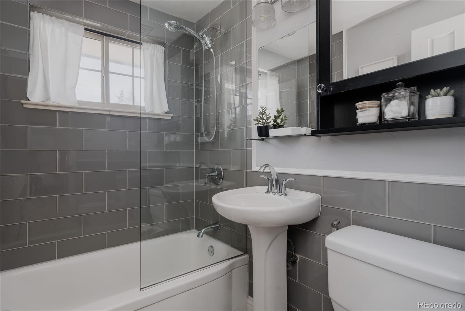 MLS Image #26 for 2459  yates street,denver, Colorado