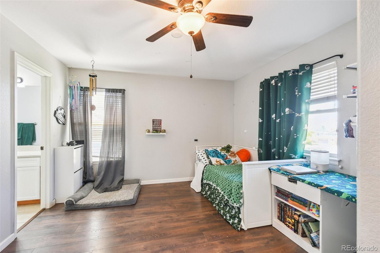 MLS Image #18 for 4144 s liverpool way,aurora, Colorado