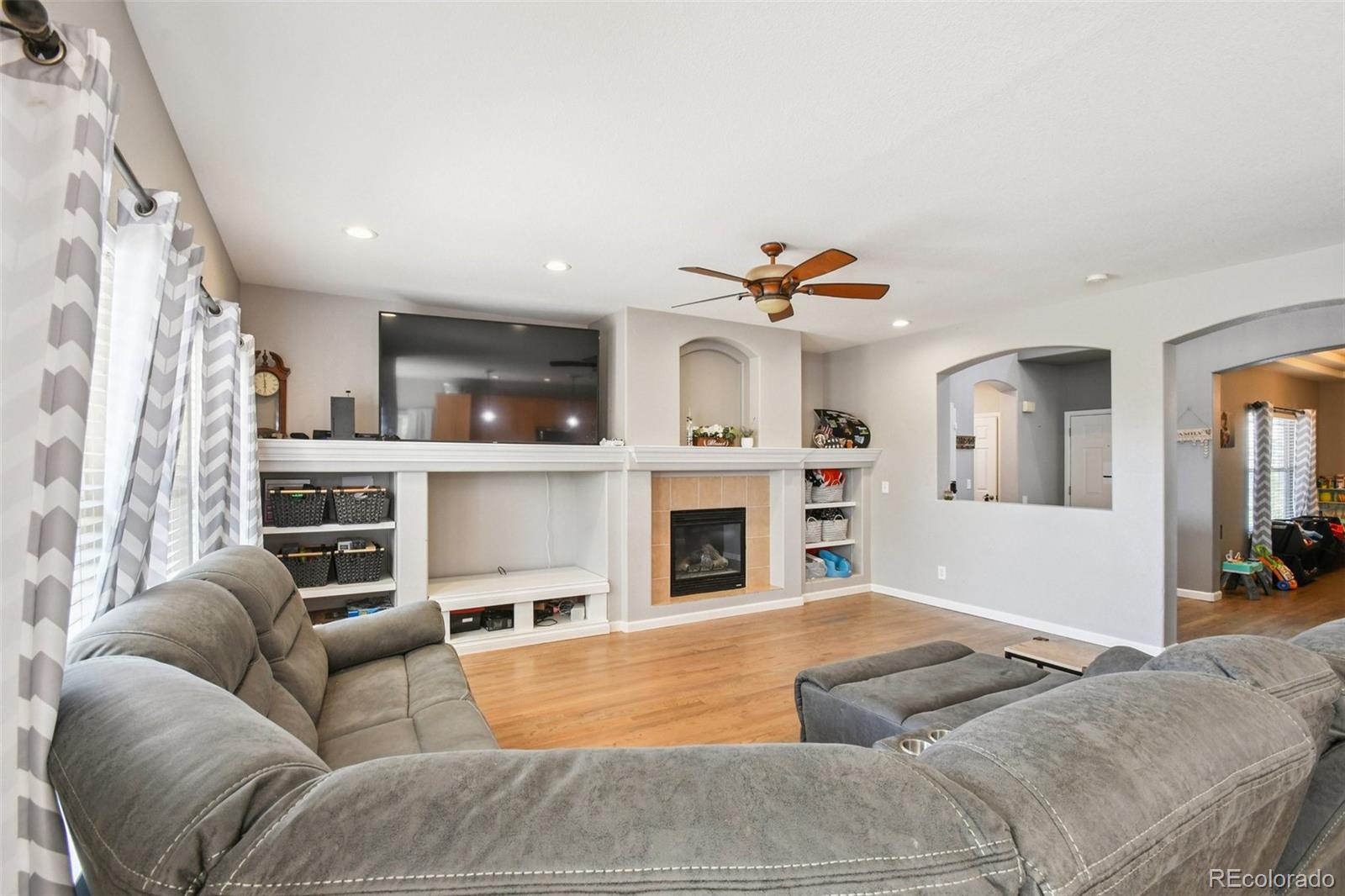 MLS Image #6 for 4144 s liverpool way,aurora, Colorado
