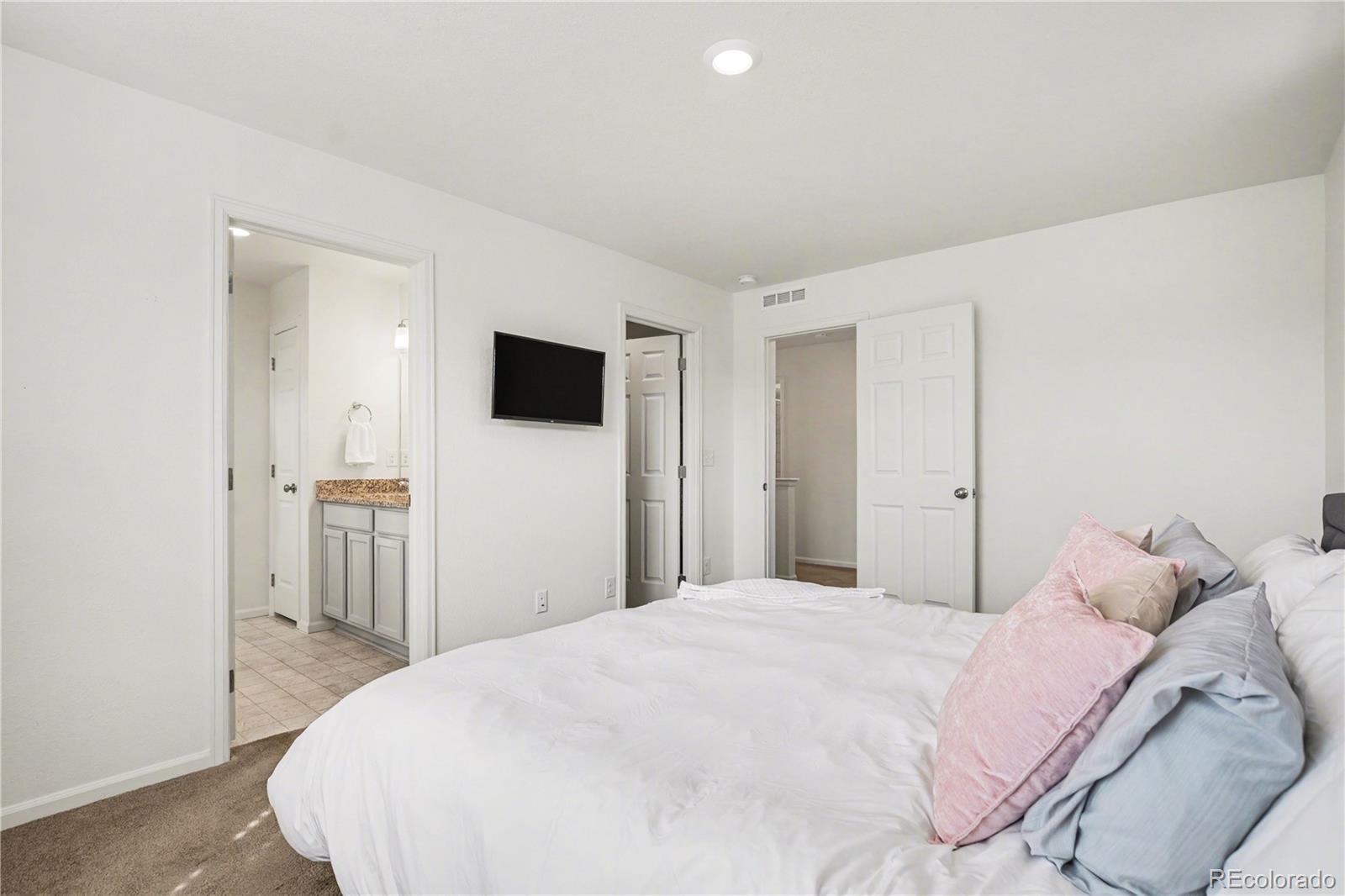 MLS Image #20 for 26309 e maple drive,aurora, Colorado