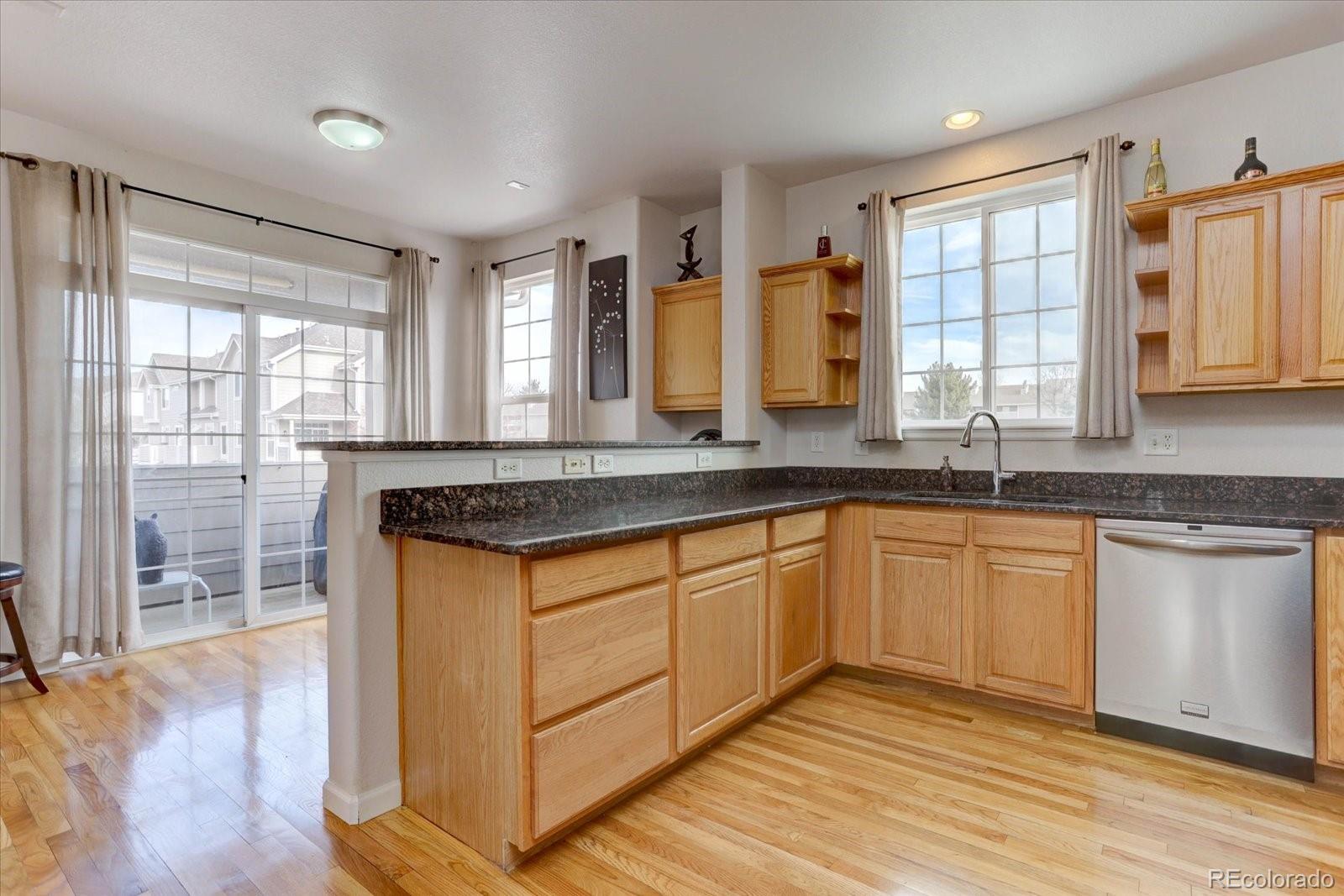 MLS Image #12 for 17052 e warren place,aurora, Colorado