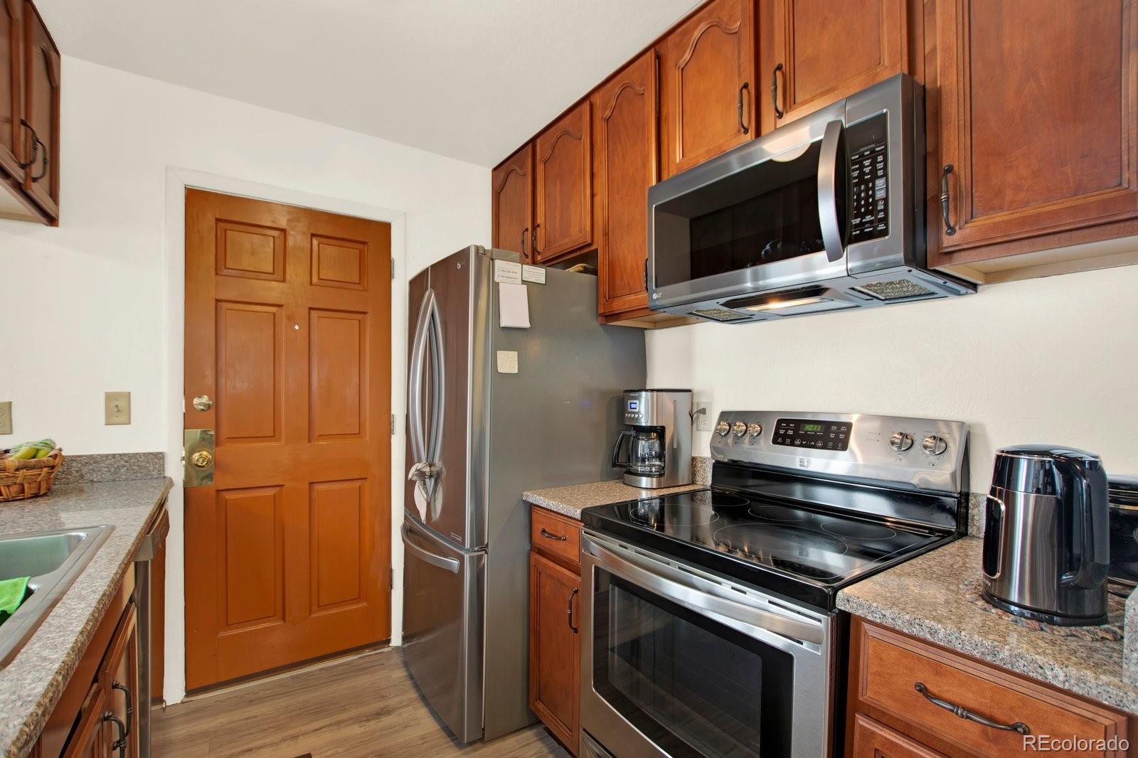 MLS Image #3 for 15057 e jarvis place,aurora, Colorado