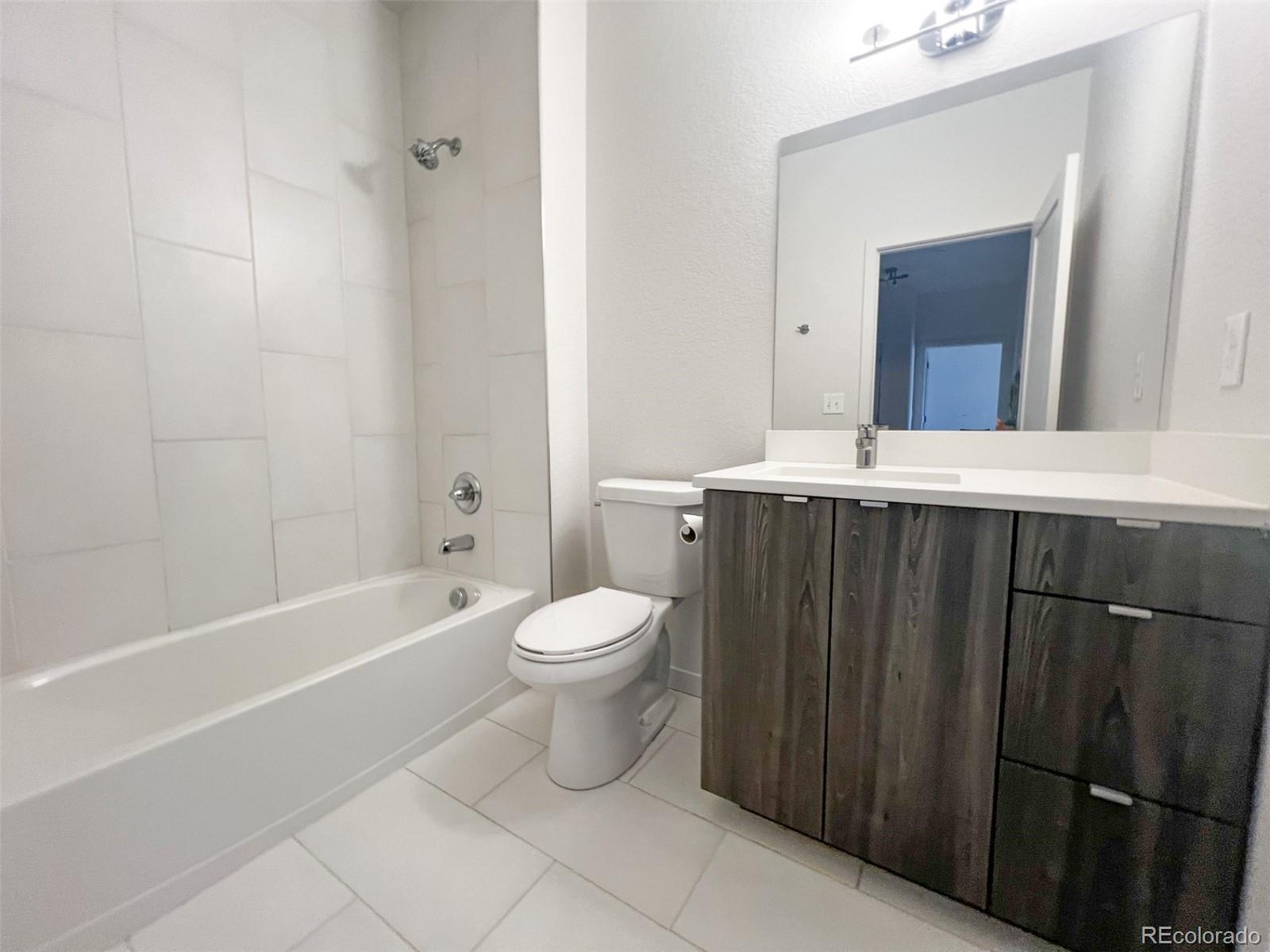 MLS Image #14 for 3440 n albion street,denver, Colorado
