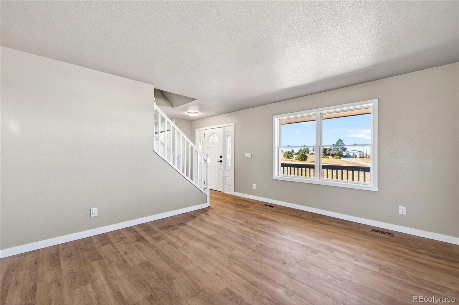 MLS Image #4 for 7520  shenandoah drive,elizabeth, Colorado