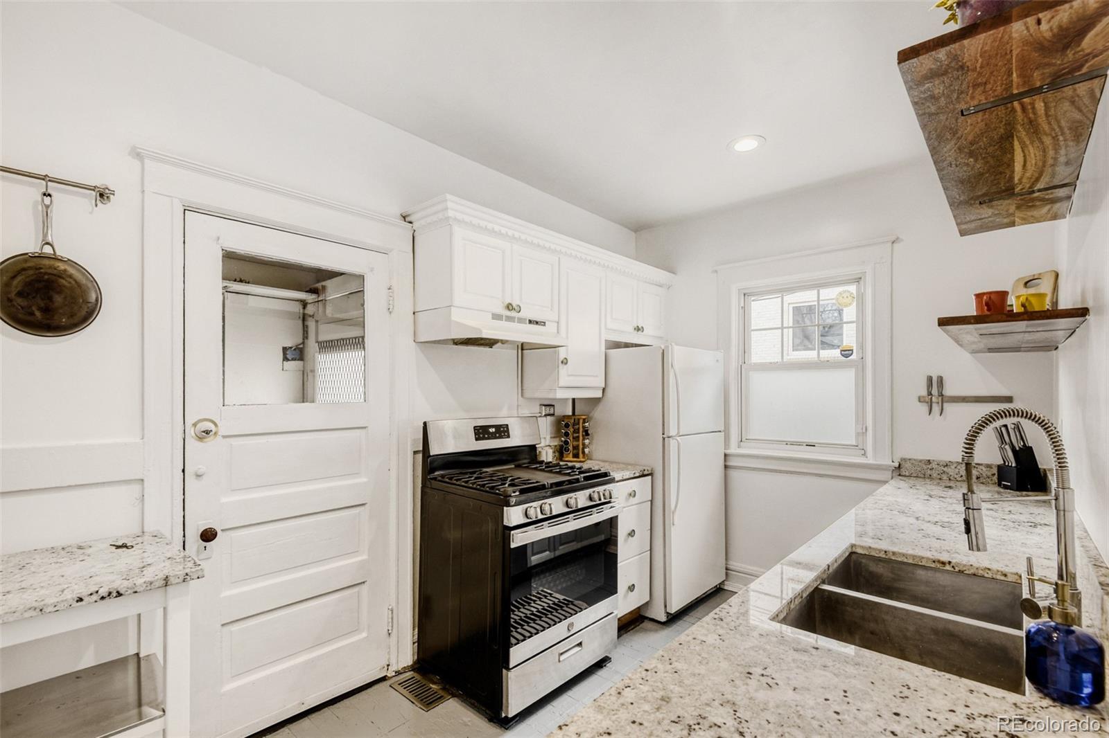 MLS Image #16 for 422 e 6th avenue,denver, Colorado