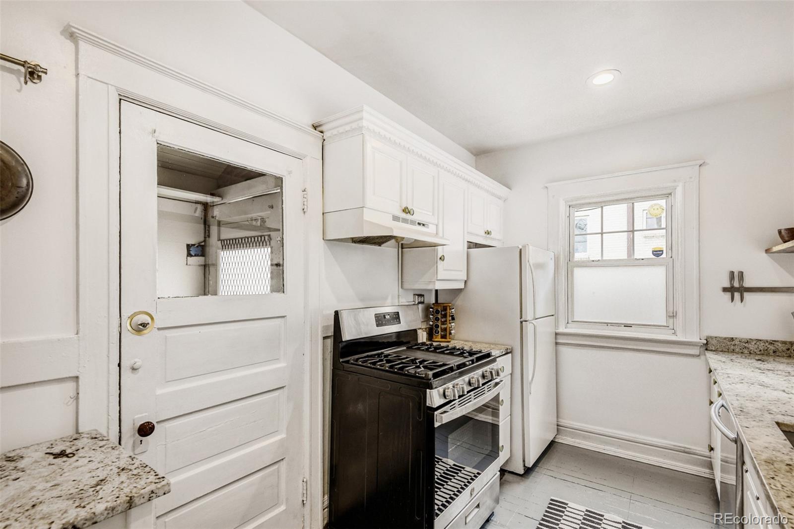 MLS Image #17 for 422 e 6th avenue,denver, Colorado