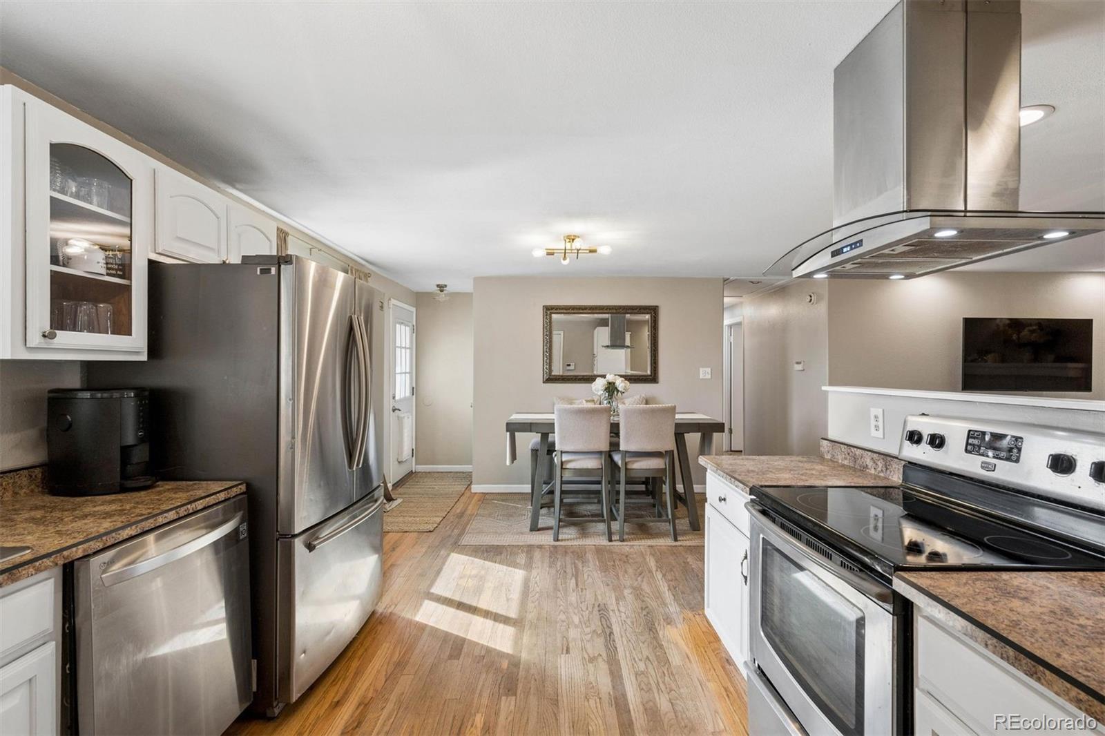 MLS Image #14 for 2900 s jay street,denver, Colorado