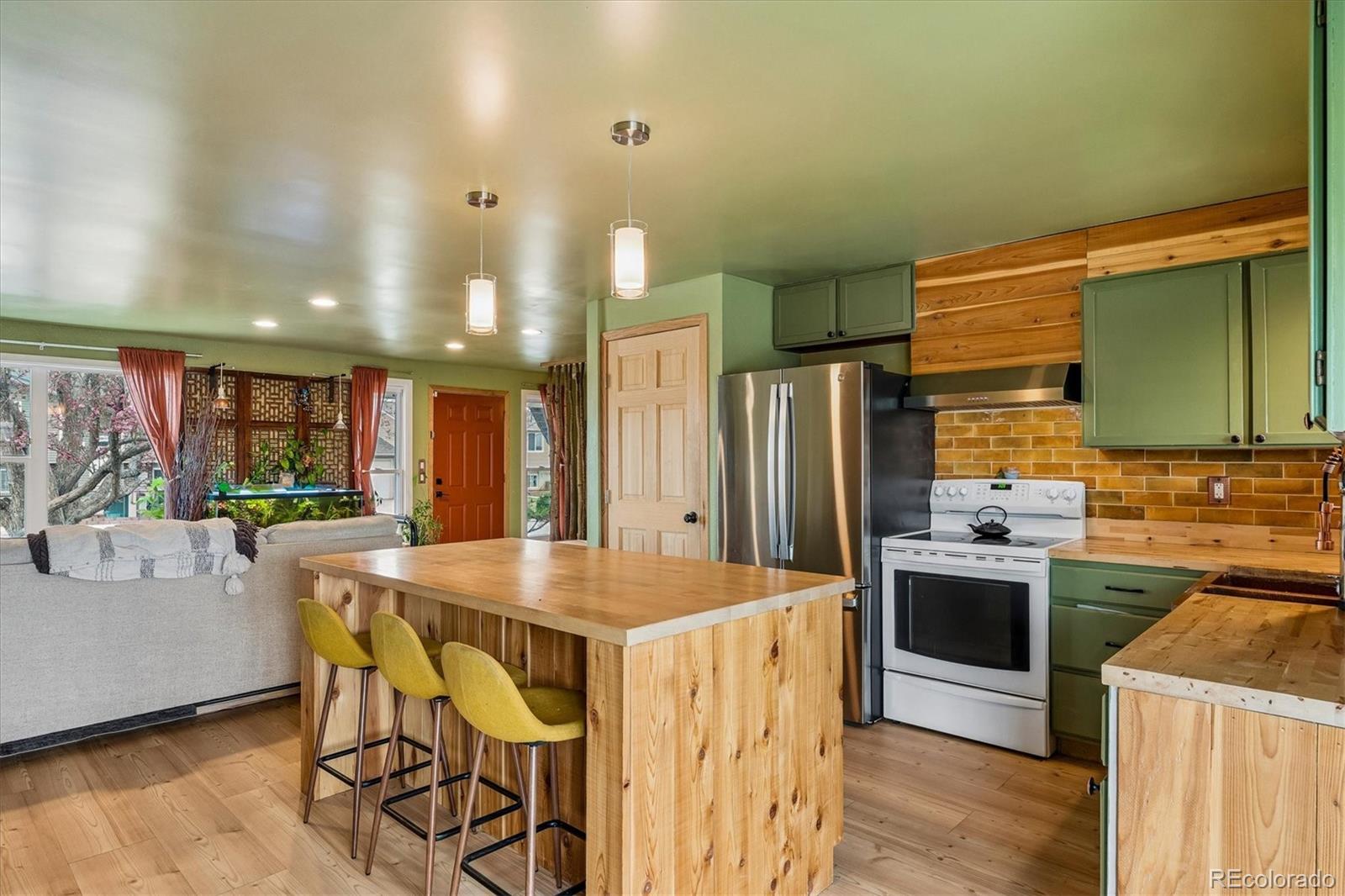 MLS Image #2 for 3550 w mountain road,englewood, Colorado