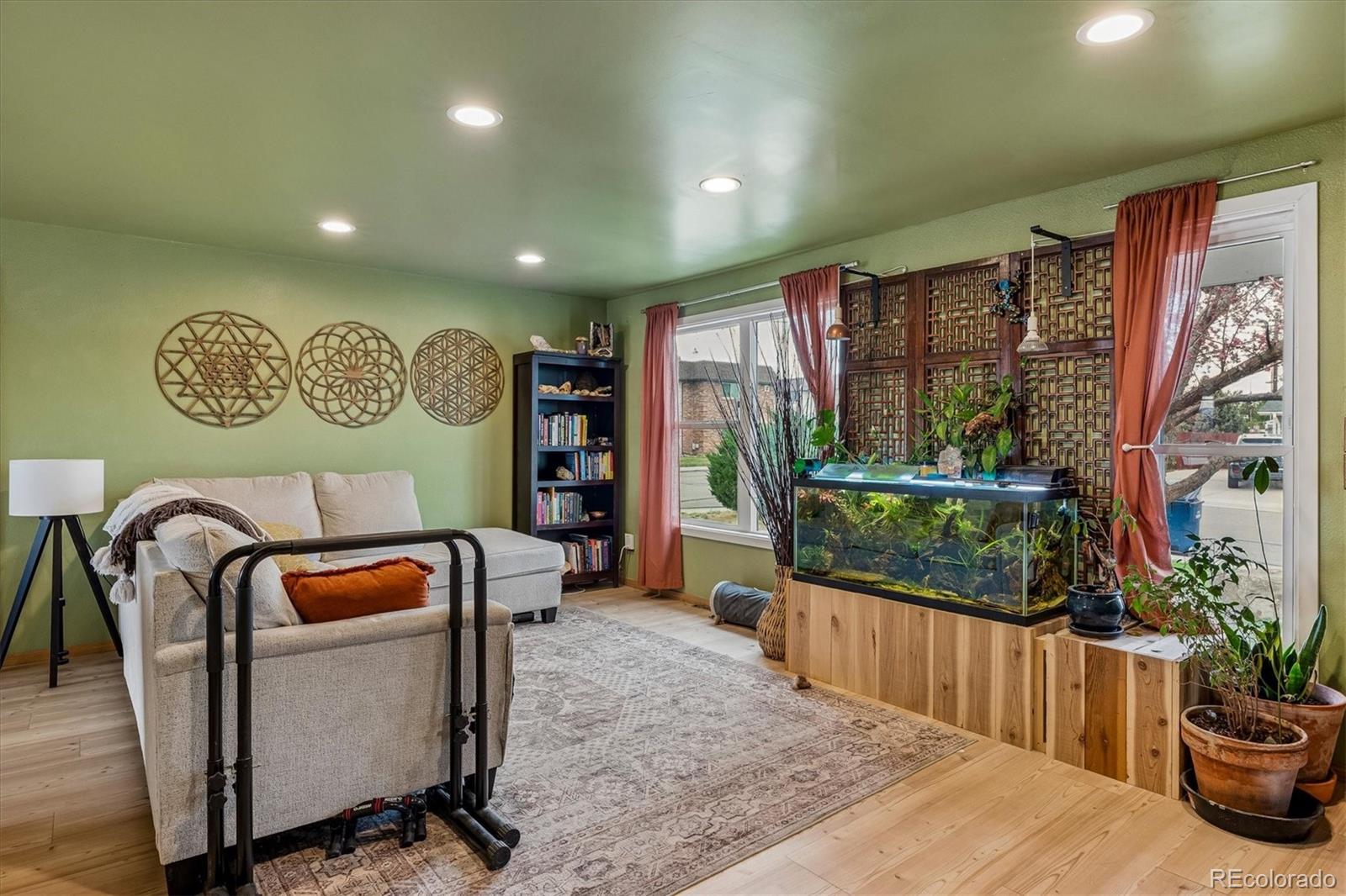 MLS Image #3 for 3550 w mountain road,englewood, Colorado