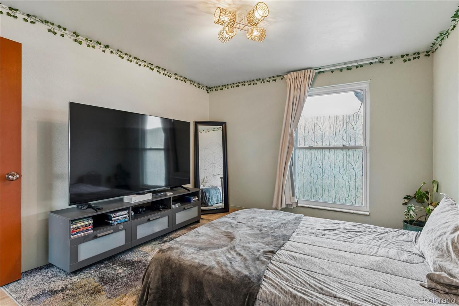 MLS Image #7 for 3550 w mountain road,englewood, Colorado