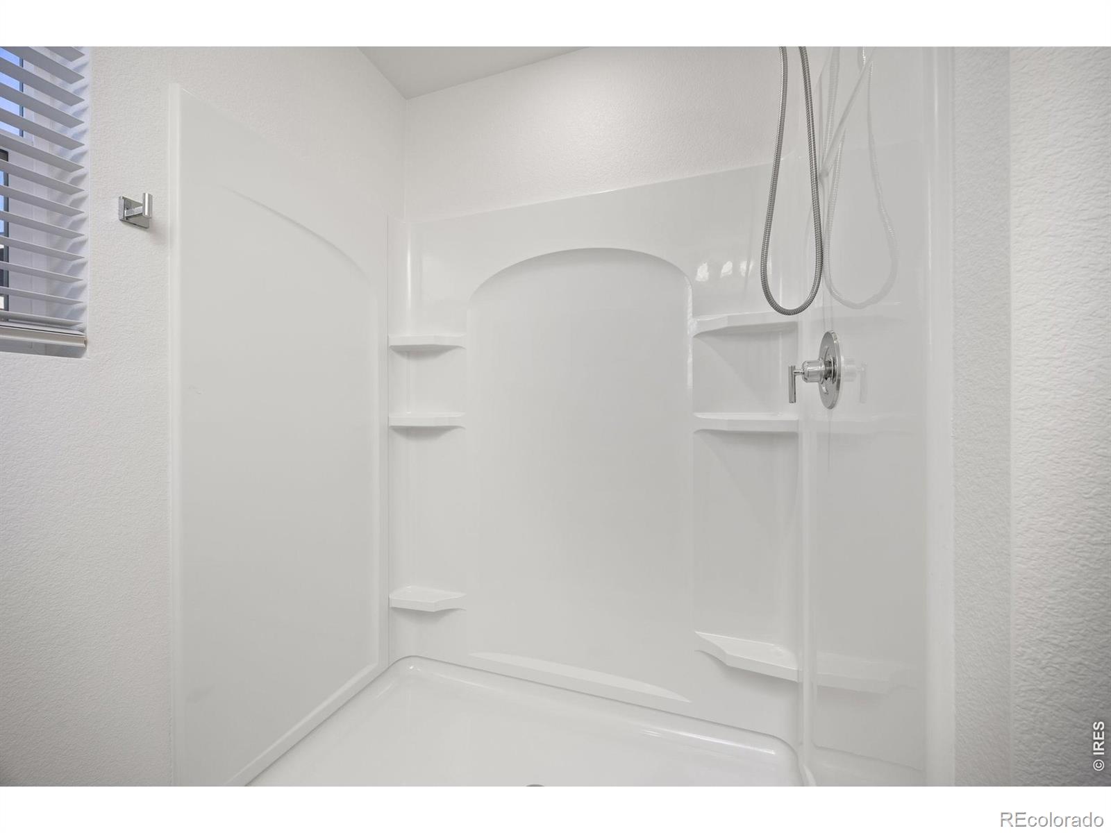 MLS Image #15 for 315  condor way,johnstown, Colorado