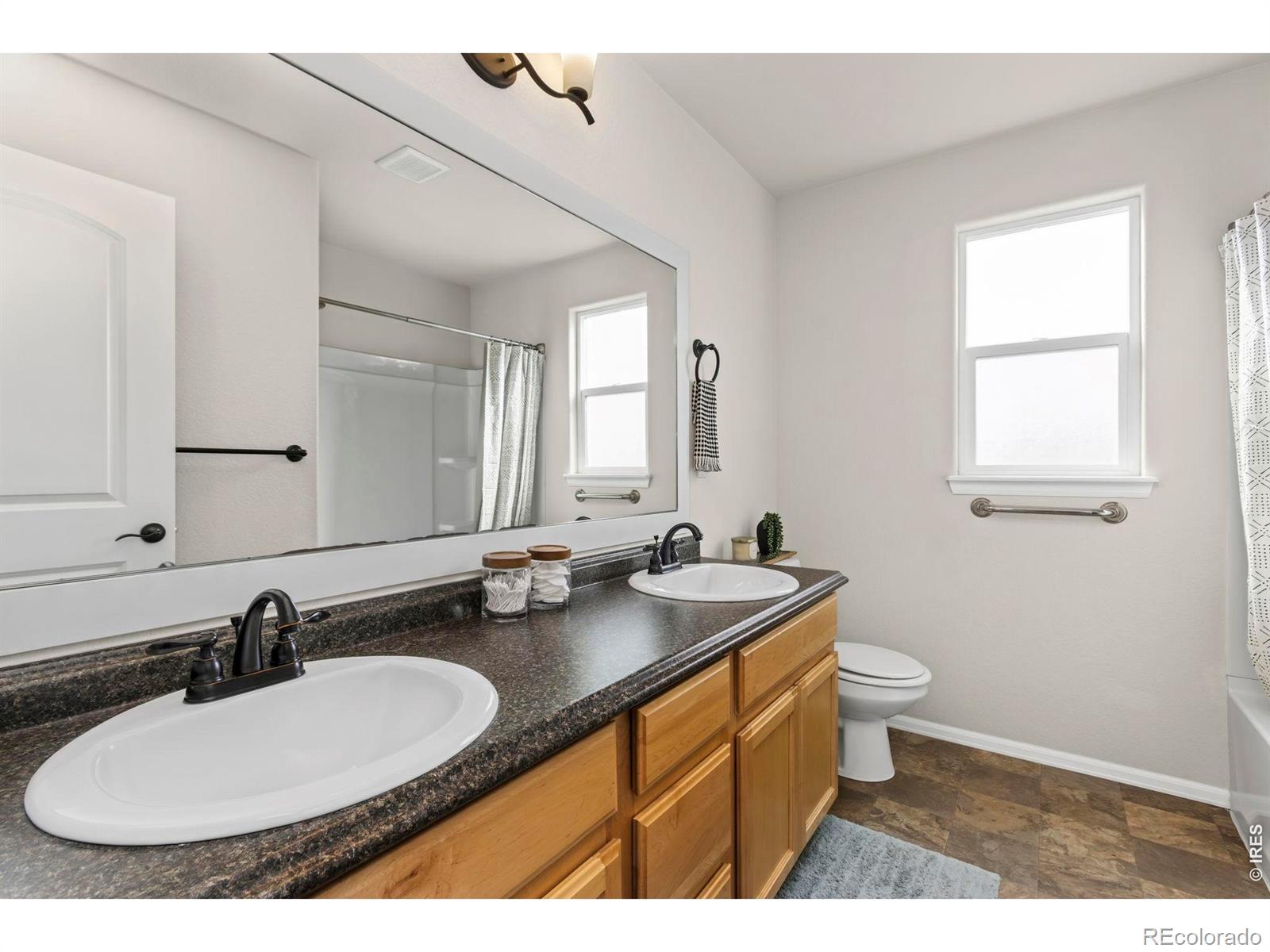 MLS Image #15 for 912  barn yard drive,windsor, Colorado