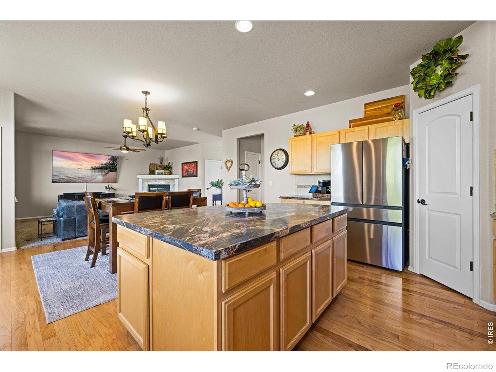 MLS Image #4 for 912  barn yard drive,windsor, Colorado