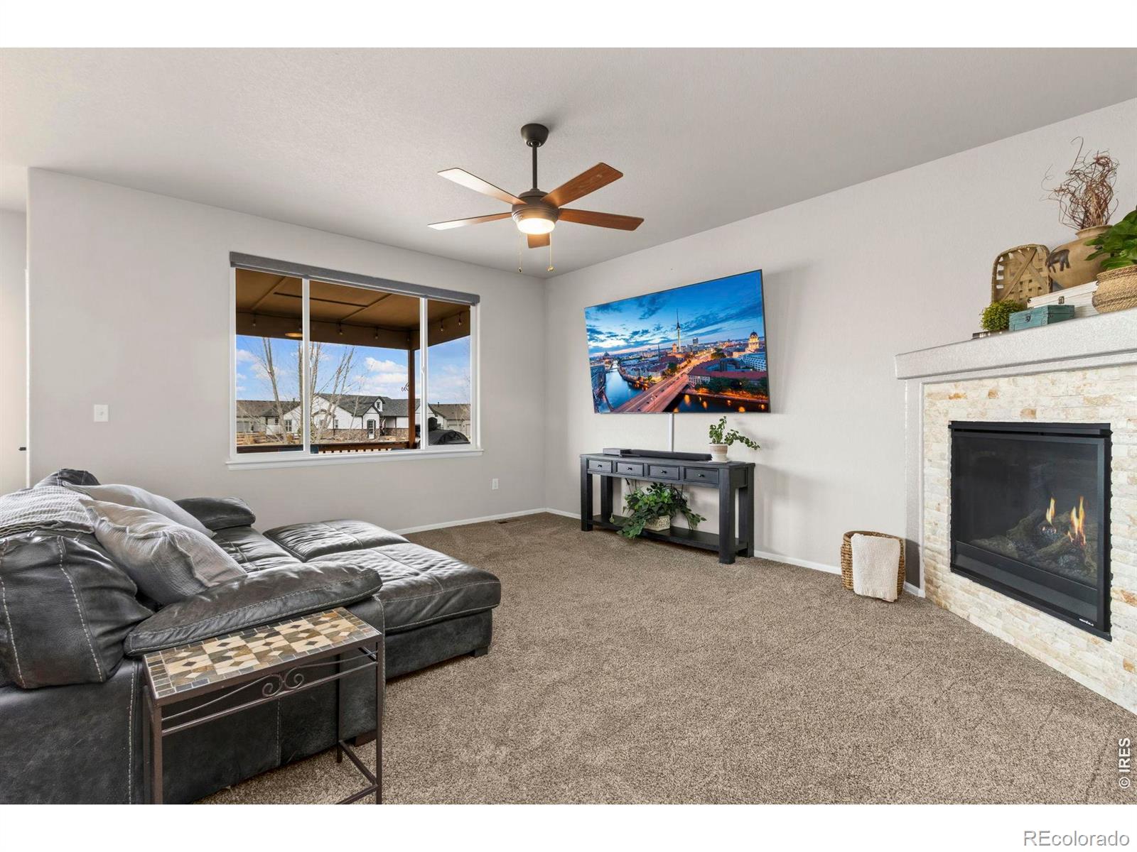 MLS Image #5 for 912  barn yard drive,windsor, Colorado