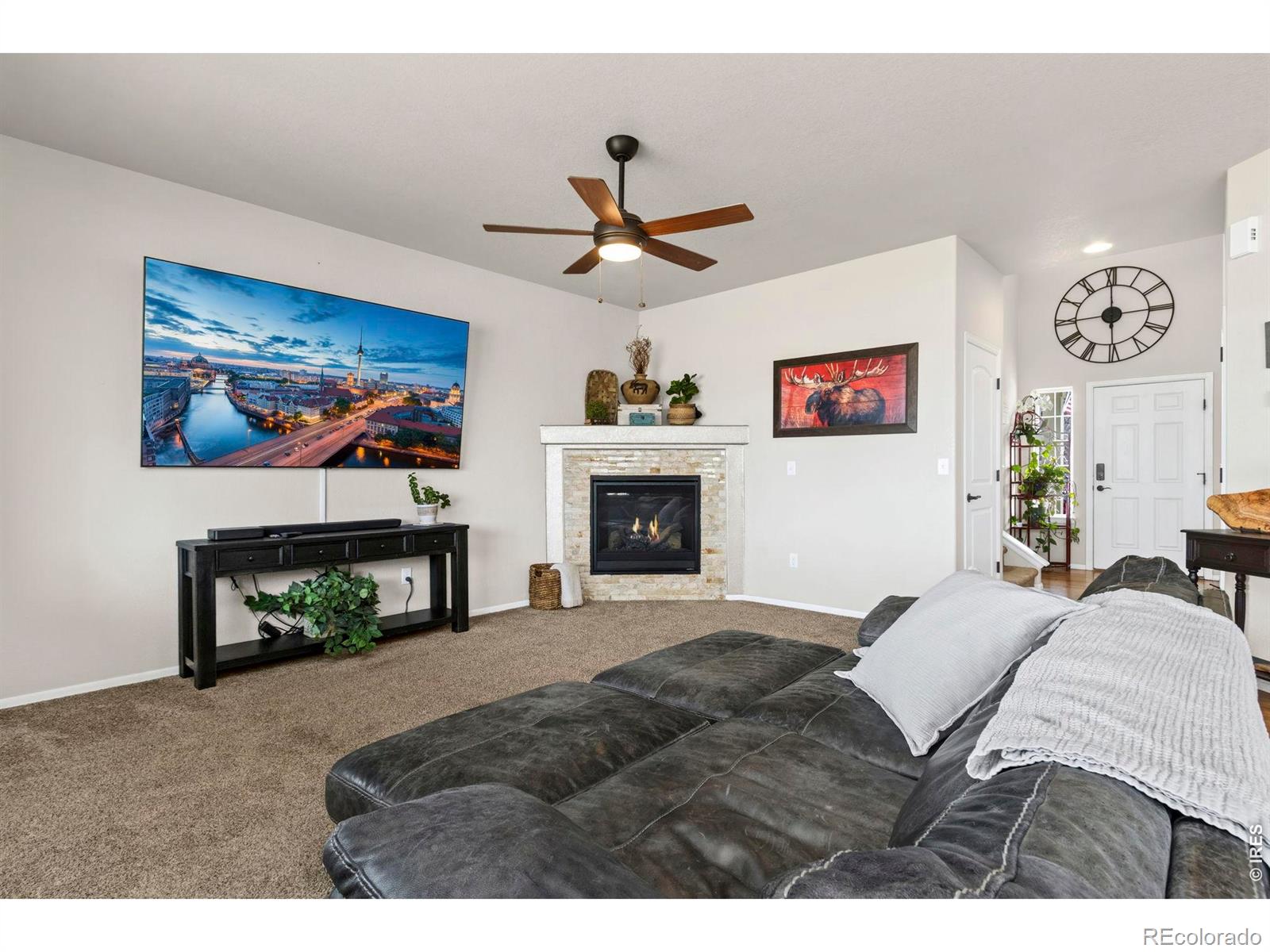 MLS Image #6 for 912  barn yard drive,windsor, Colorado