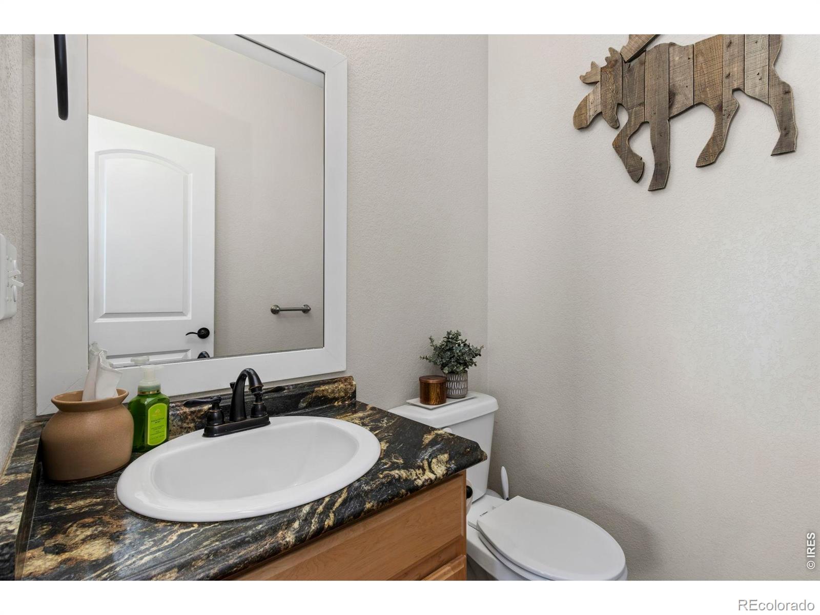 MLS Image #8 for 912  barn yard drive,windsor, Colorado