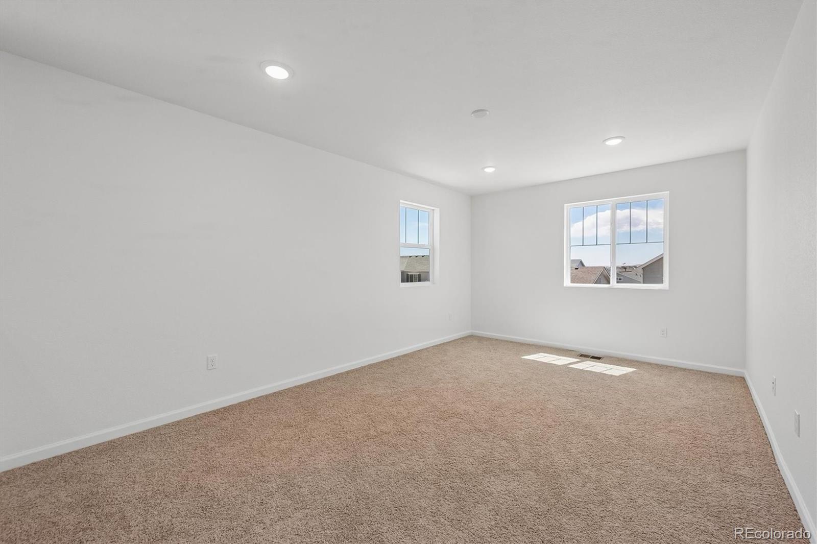 MLS Image #13 for 24776 e 41st avenue,aurora, Colorado