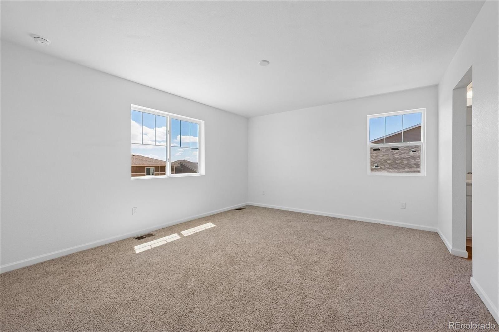 MLS Image #15 for 24776 e 41st avenue,aurora, Colorado