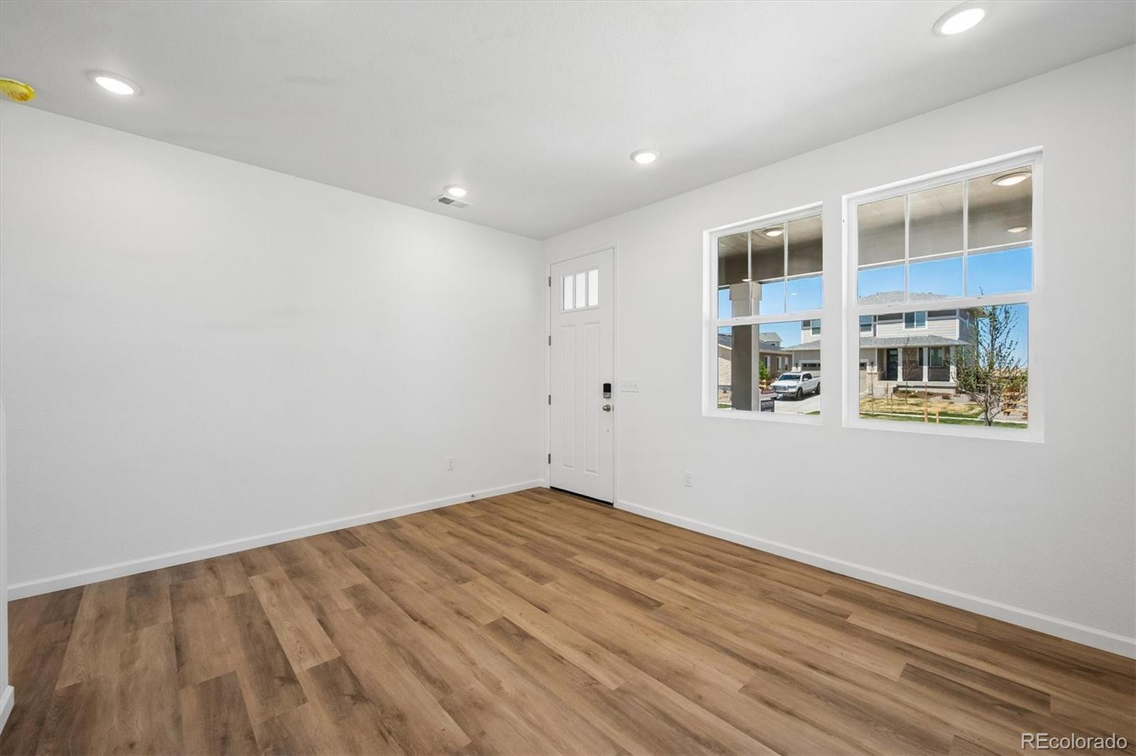 MLS Image #3 for 24776 e 41st avenue,aurora, Colorado