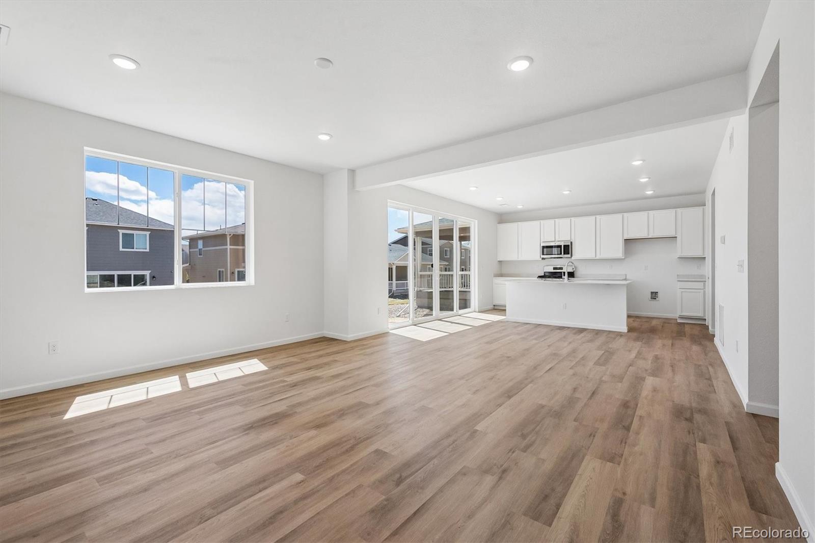 MLS Image #5 for 24776 e 41st avenue,aurora, Colorado