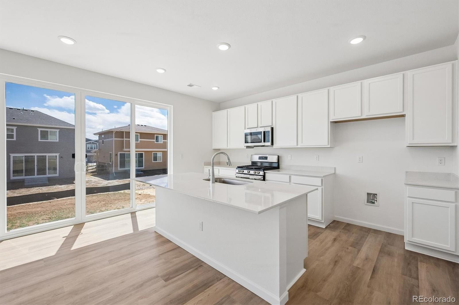 MLS Image #9 for 24776 e 41st avenue,aurora, Colorado