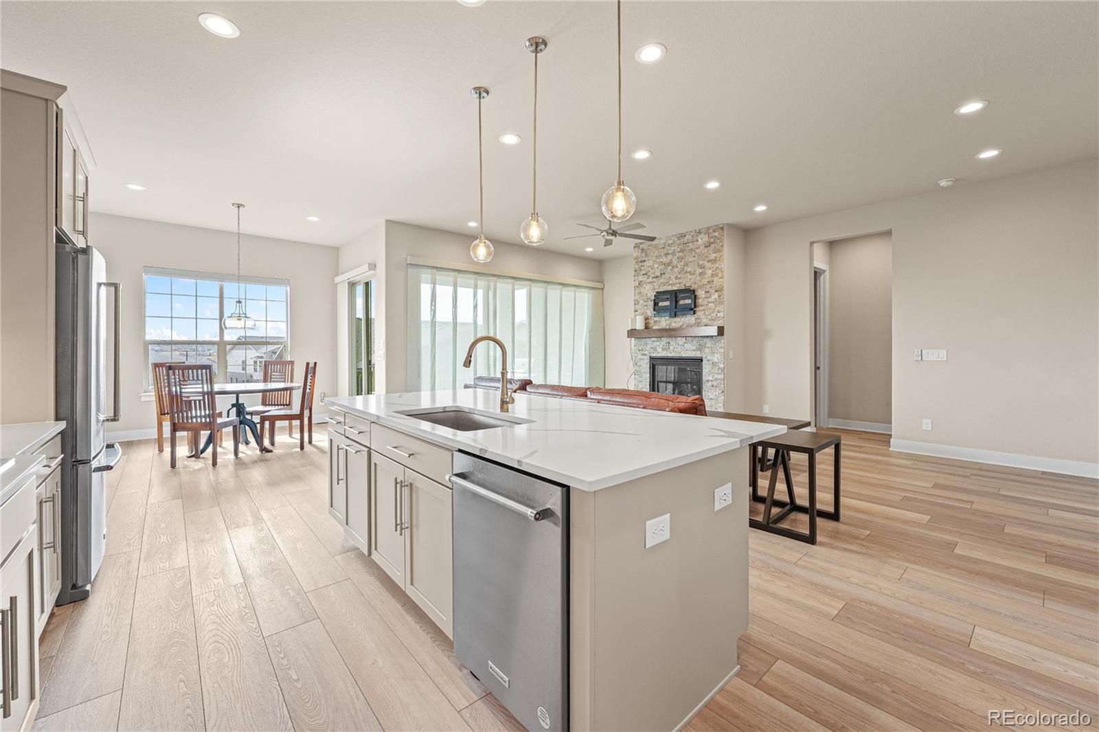 MLS Image #11 for 21996 e allenspark place,aurora, Colorado