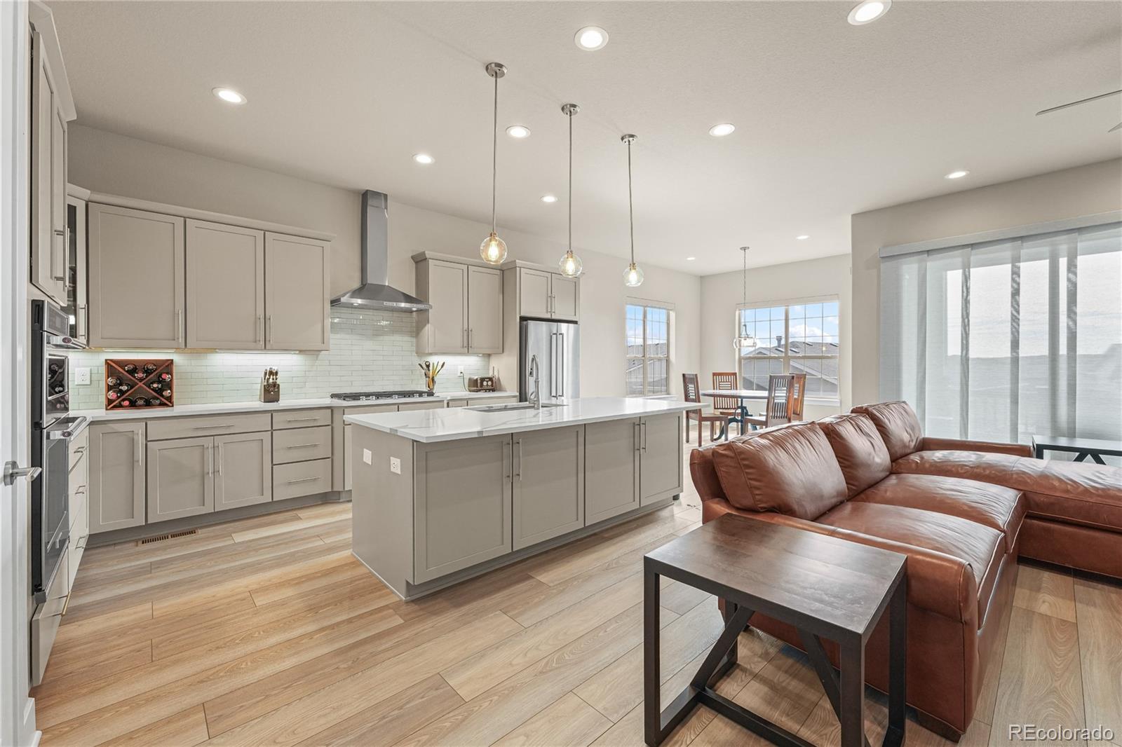 MLS Image #5 for 21996 e allenspark place,aurora, Colorado