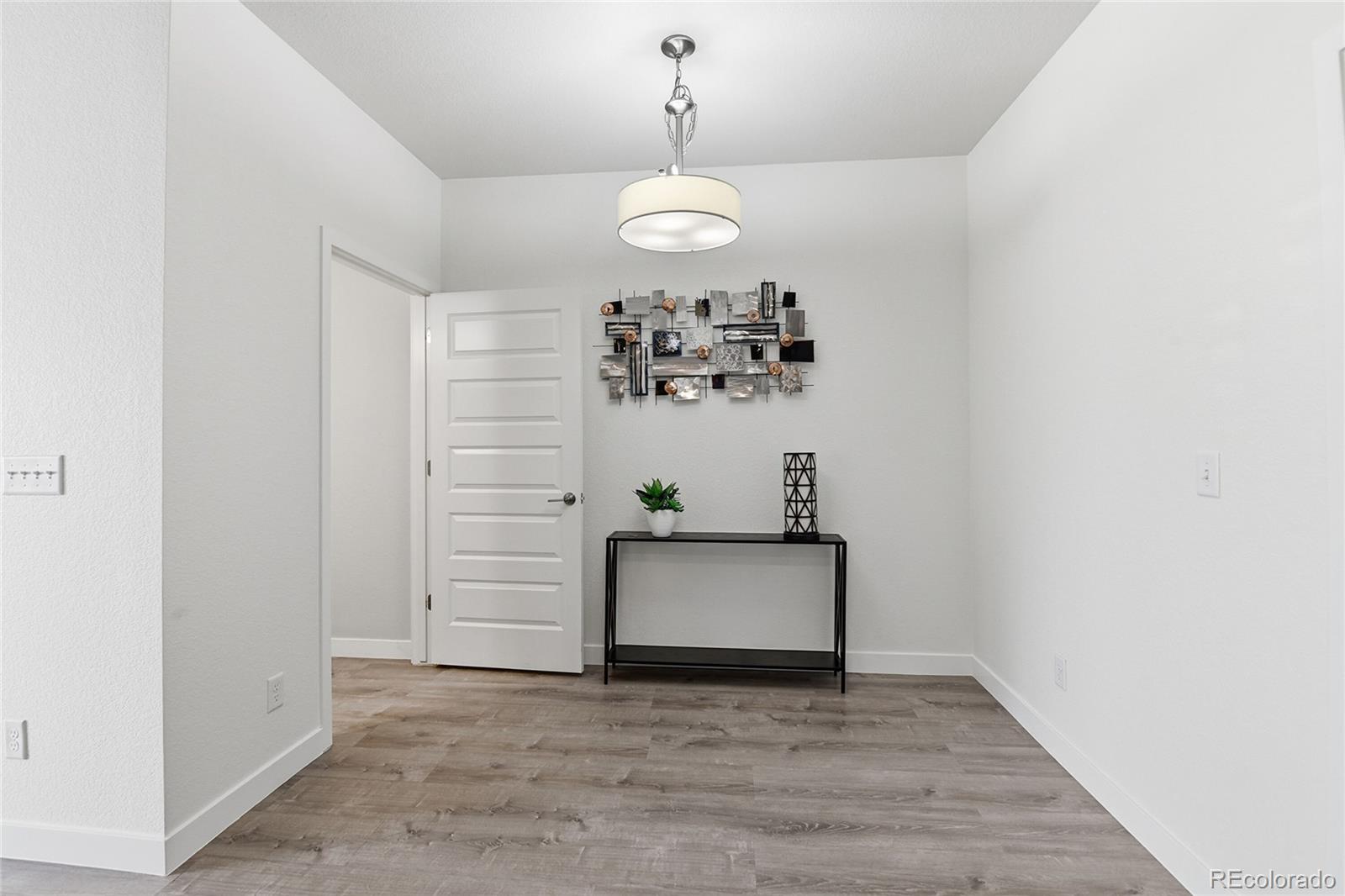 MLS Image #12 for 6783  morrison drive,denver, Colorado