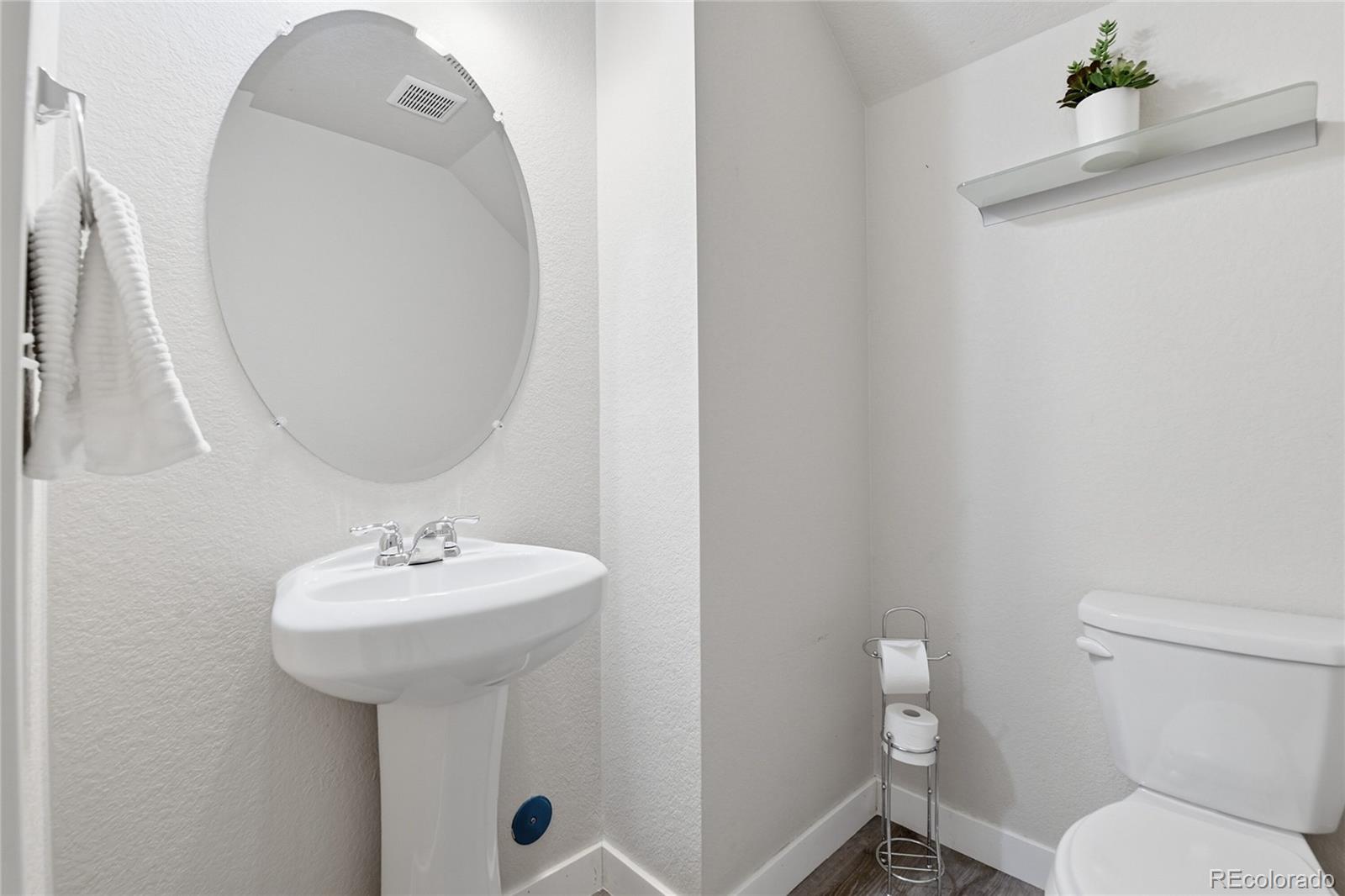 MLS Image #14 for 6783  morrison drive,denver, Colorado