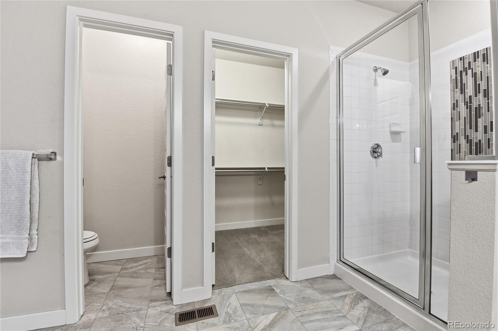 MLS Image #18 for 6783  morrison drive,denver, Colorado