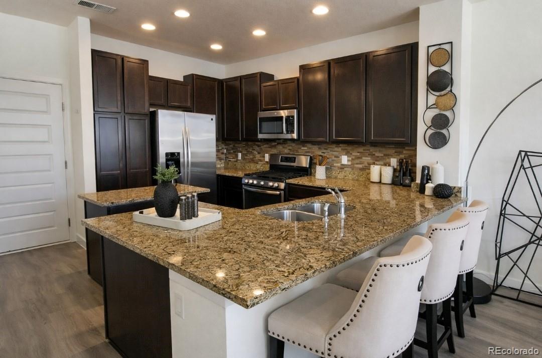 MLS Image #7 for 6783  morrison drive,denver, Colorado