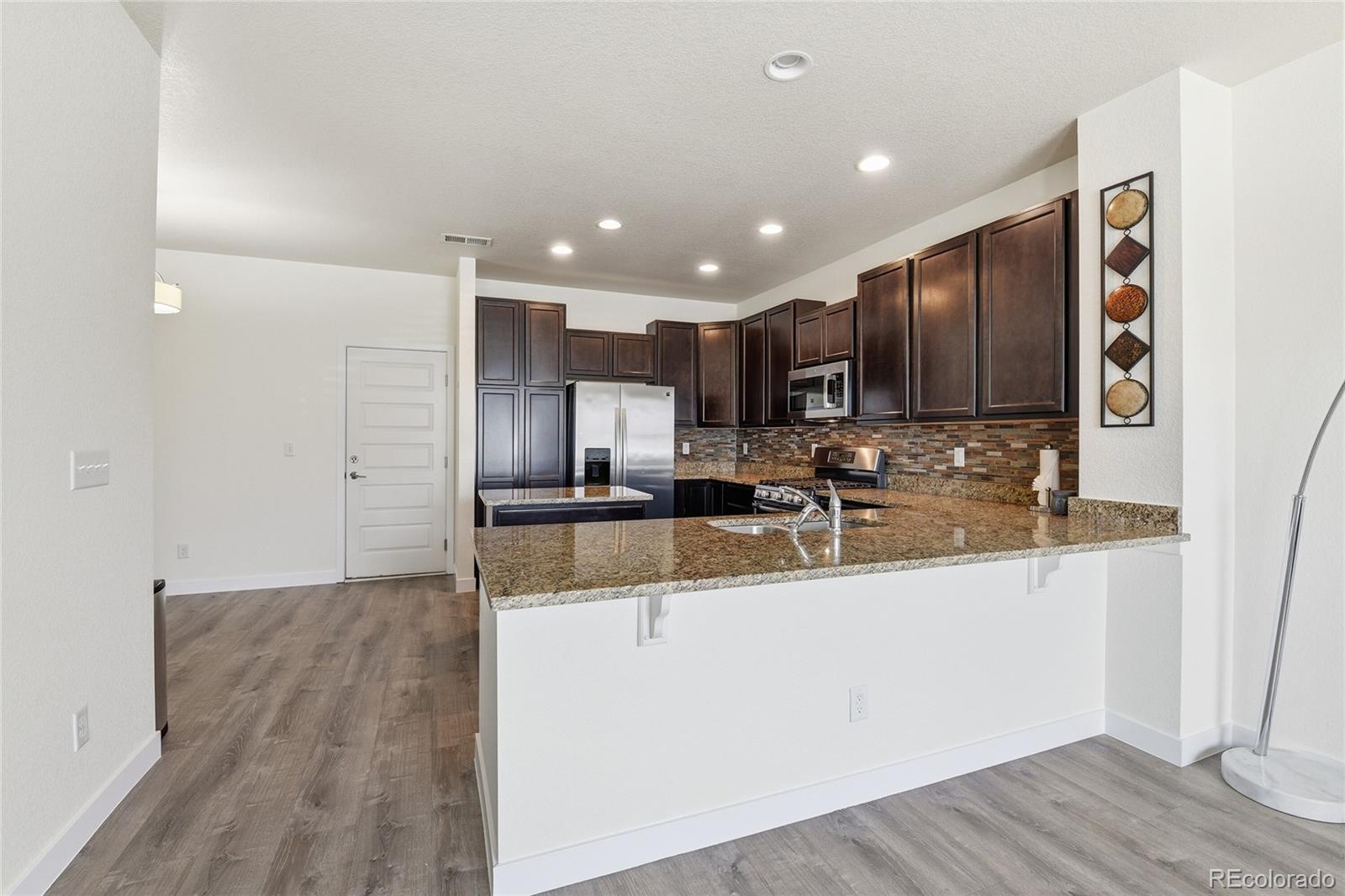 MLS Image #8 for 6783  morrison drive,denver, Colorado
