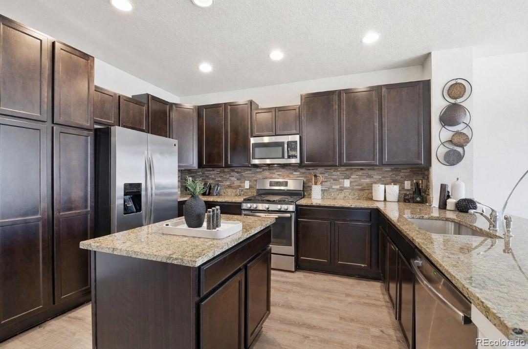 MLS Image #9 for 6783  morrison drive,denver, Colorado