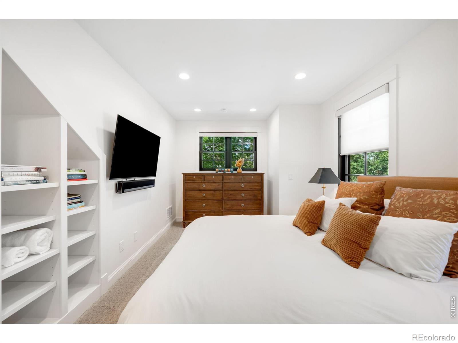 MLS Image #31 for 1296 s york street,denver, Colorado