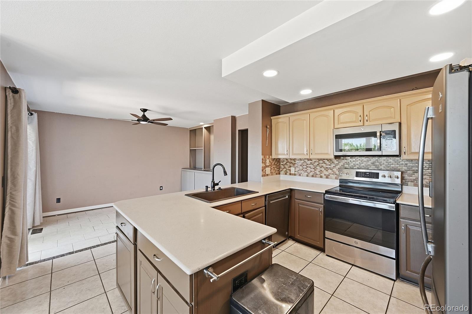 MLS Image #3 for 1241  northcrest drive ,highlands ranch, Colorado