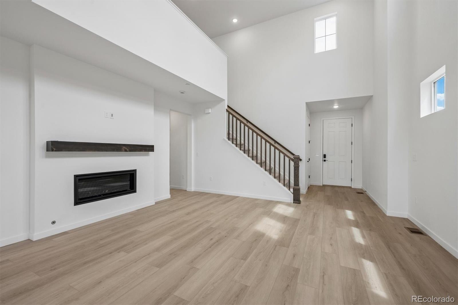 MLS Image #3 for 9231  telluride court,commerce city, Colorado