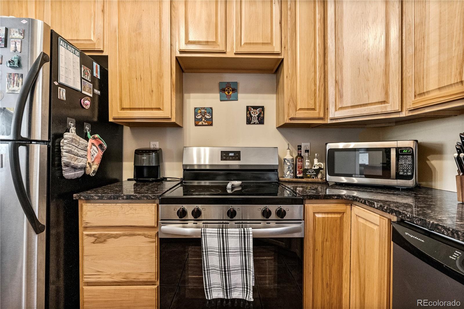 MLS Image #10 for 478 n logan street,denver, Colorado