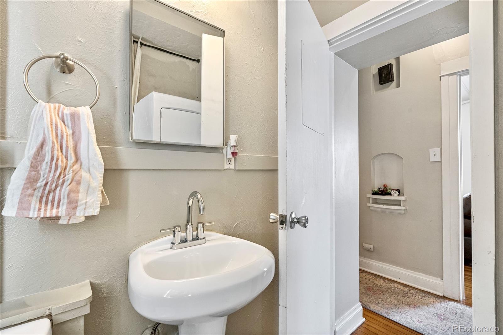 MLS Image #16 for 478 n logan street,denver, Colorado