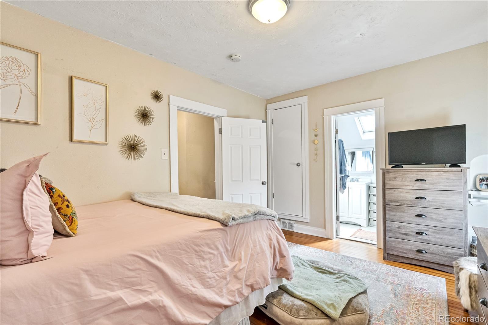 MLS Image #17 for 478 n logan street,denver, Colorado