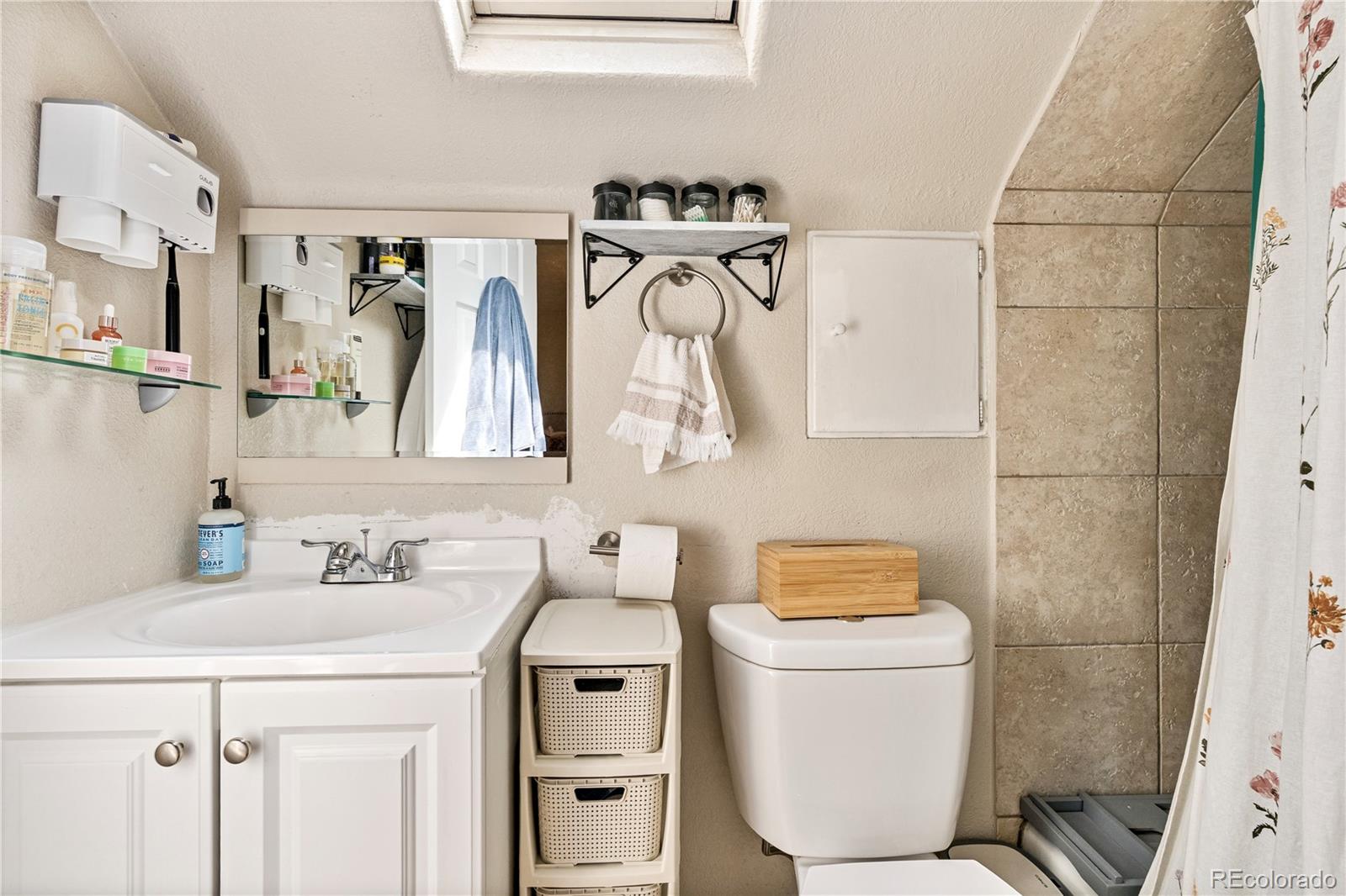 MLS Image #22 for 478 n logan street,denver, Colorado