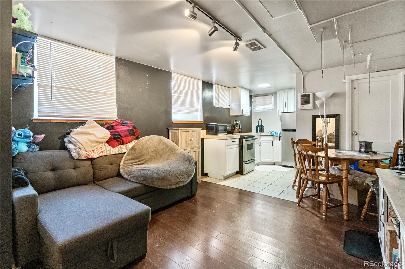 MLS Image #28 for 478 n logan street,denver, Colorado