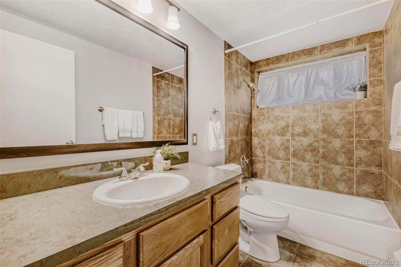 MLS Image #12 for 200  sherman street 1,denver, Colorado
